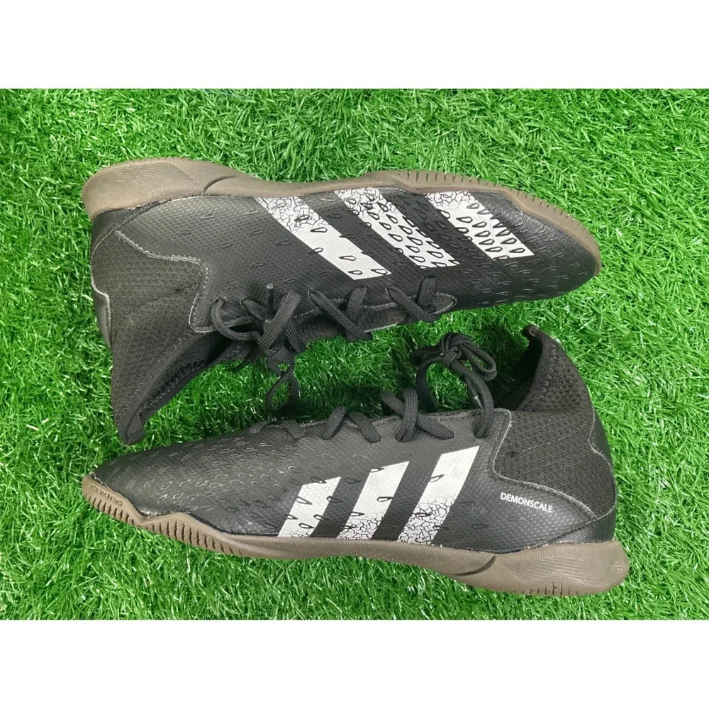Adidas Predator Freak .3 Indoor Soccer Shoes Black White FY1033 Kids Size 3.5Y